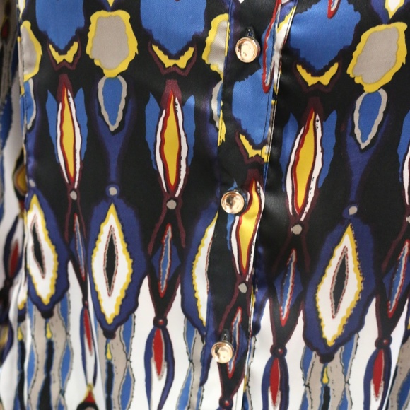 Long Button Down Patterned Blouse - Picture 2 of 3